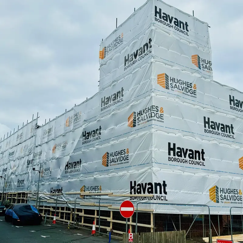 Custom-Branded Scaffold Sheeting – Full-Colour Digital Printing 1