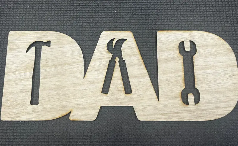 'Dad' Toolbox-Themed Stencil 1