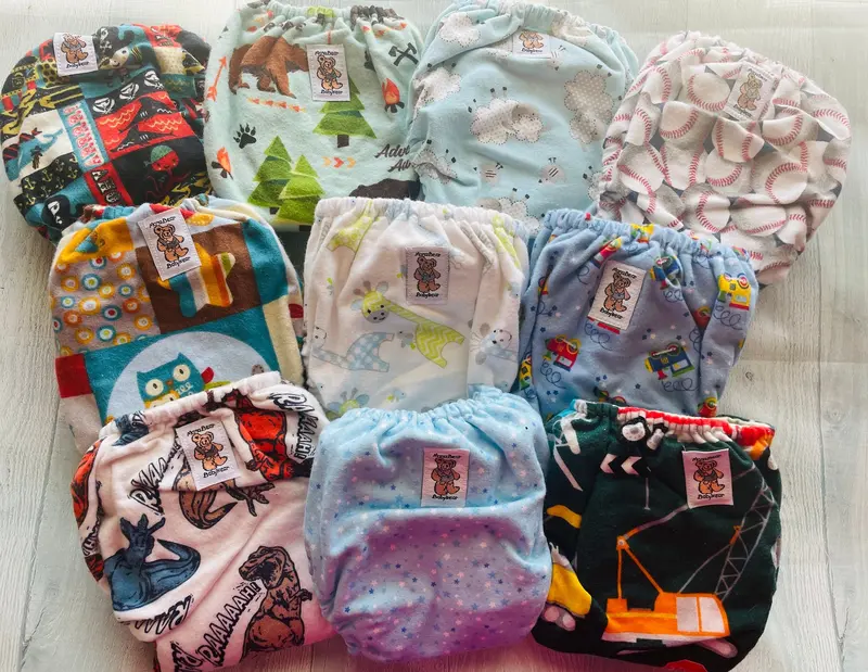 Mamabear Quick-Dry Hybrid Prefold/Fitted Diaper – One-Size Assortment 1